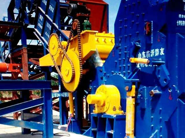 废钢铁破碎机的结构特点及应用